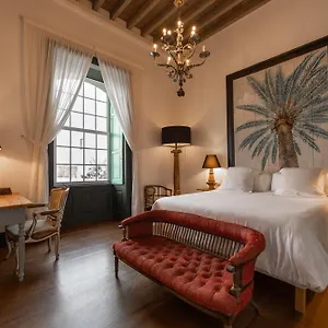 https://hotel-emblematico-la-casa-de-los-naranjos.in-canary-islands.com